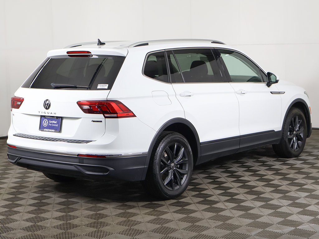 Certified 2024 Volkswagen Tiguan SE AWD/4WD image 10