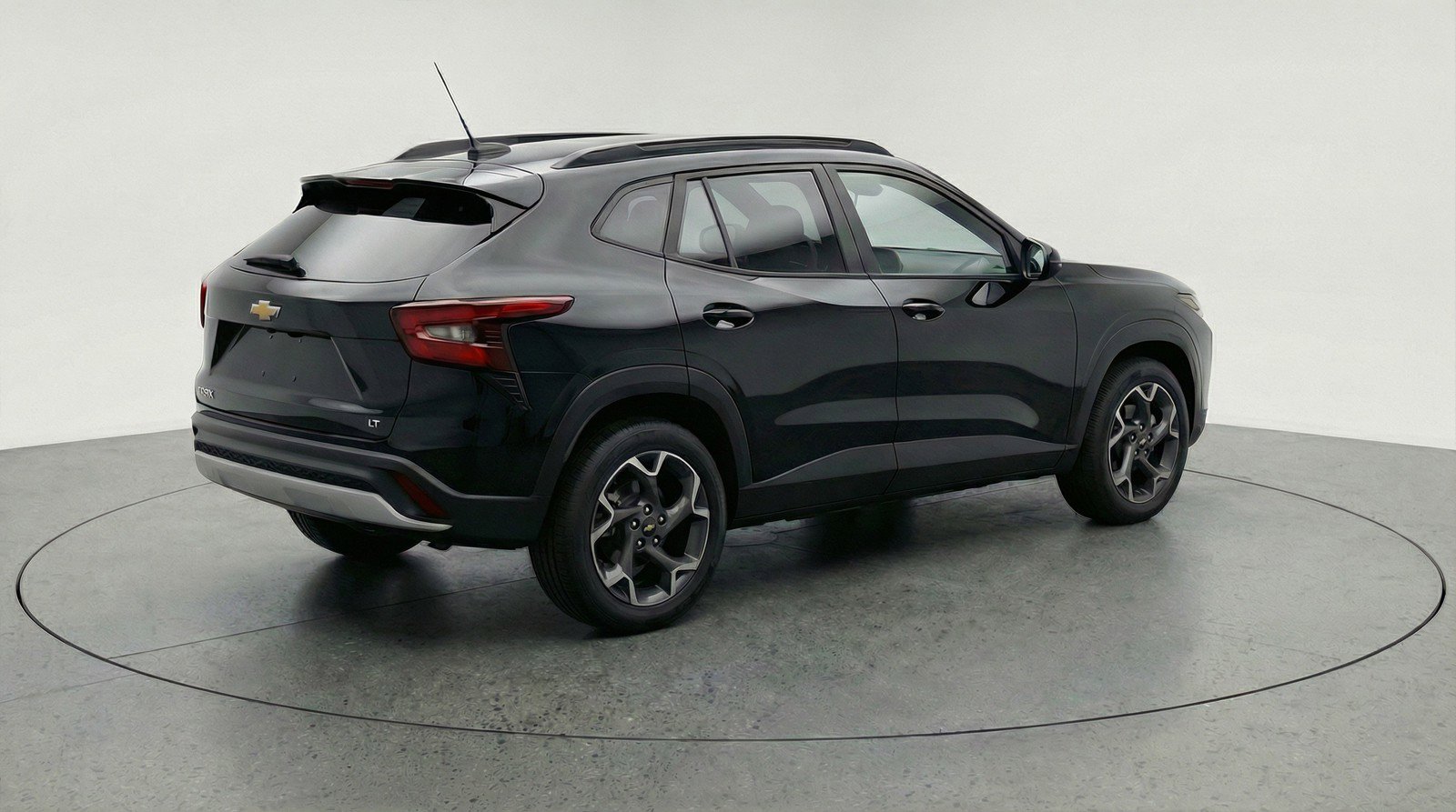 Used 2025 Chevrolet Trax LT image 9