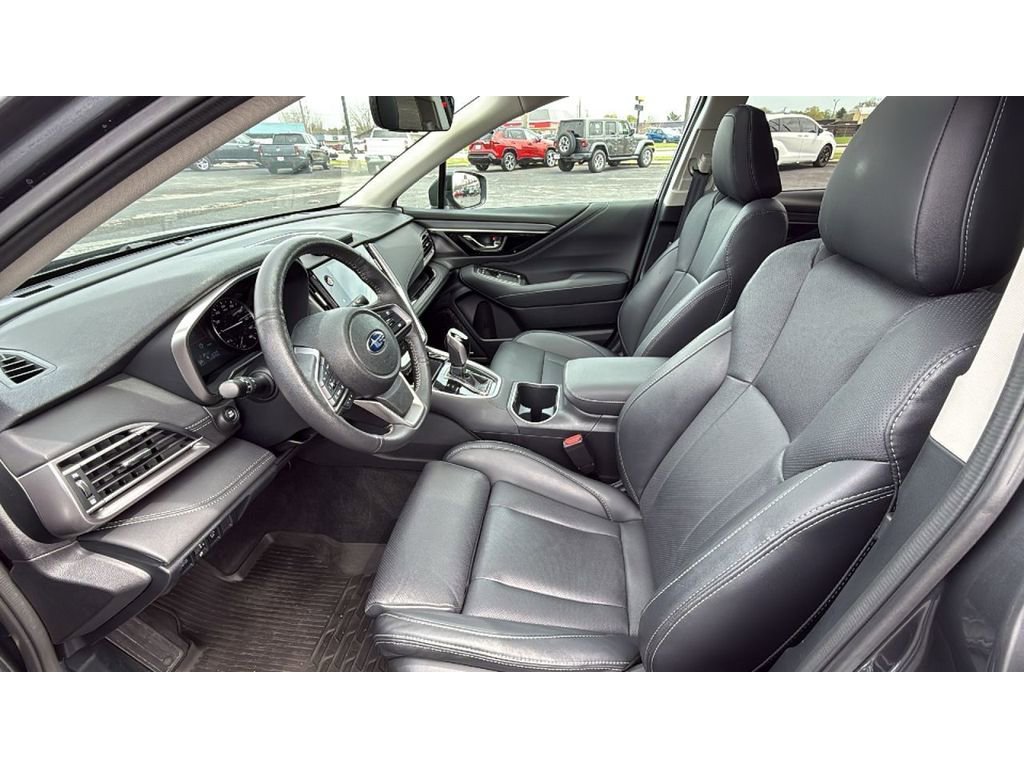 Used 2025 Subaru Outback Limited image 30