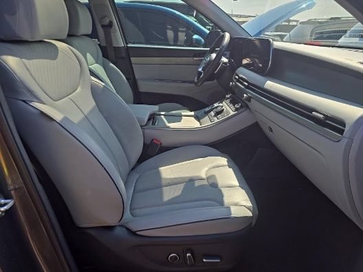 Used 2024 Hyundai Palisade SEL w/ Premium Package FWD image 11