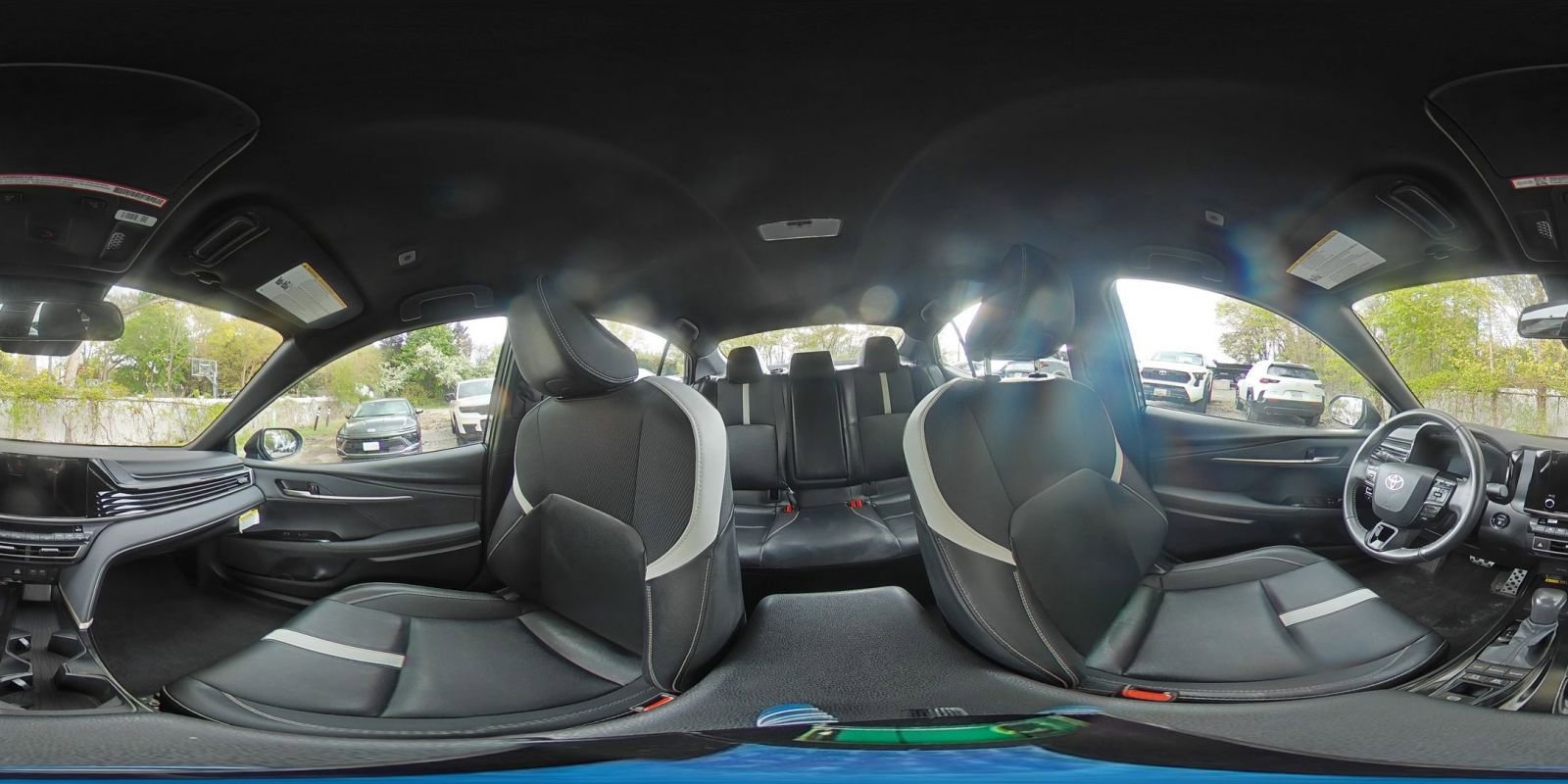 Used 2025 Toyota Camry SE FWD image 40