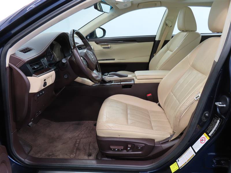 Used 2017 Lexus ES 350 w/ Luxury Package FWD image 12