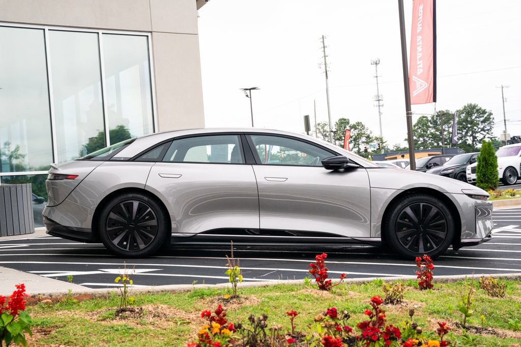 Used 2024 Lucid Air Pure RWD image 10