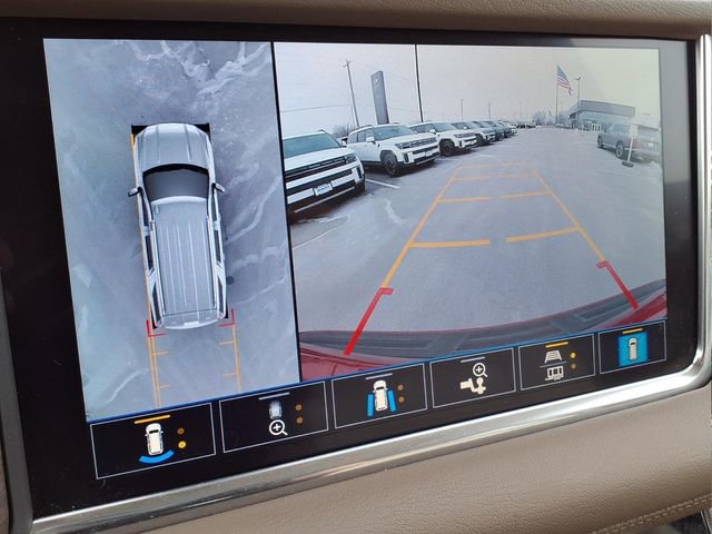 Used 2021 GMC Yukon Denali w/ Denali Premium Package image 19