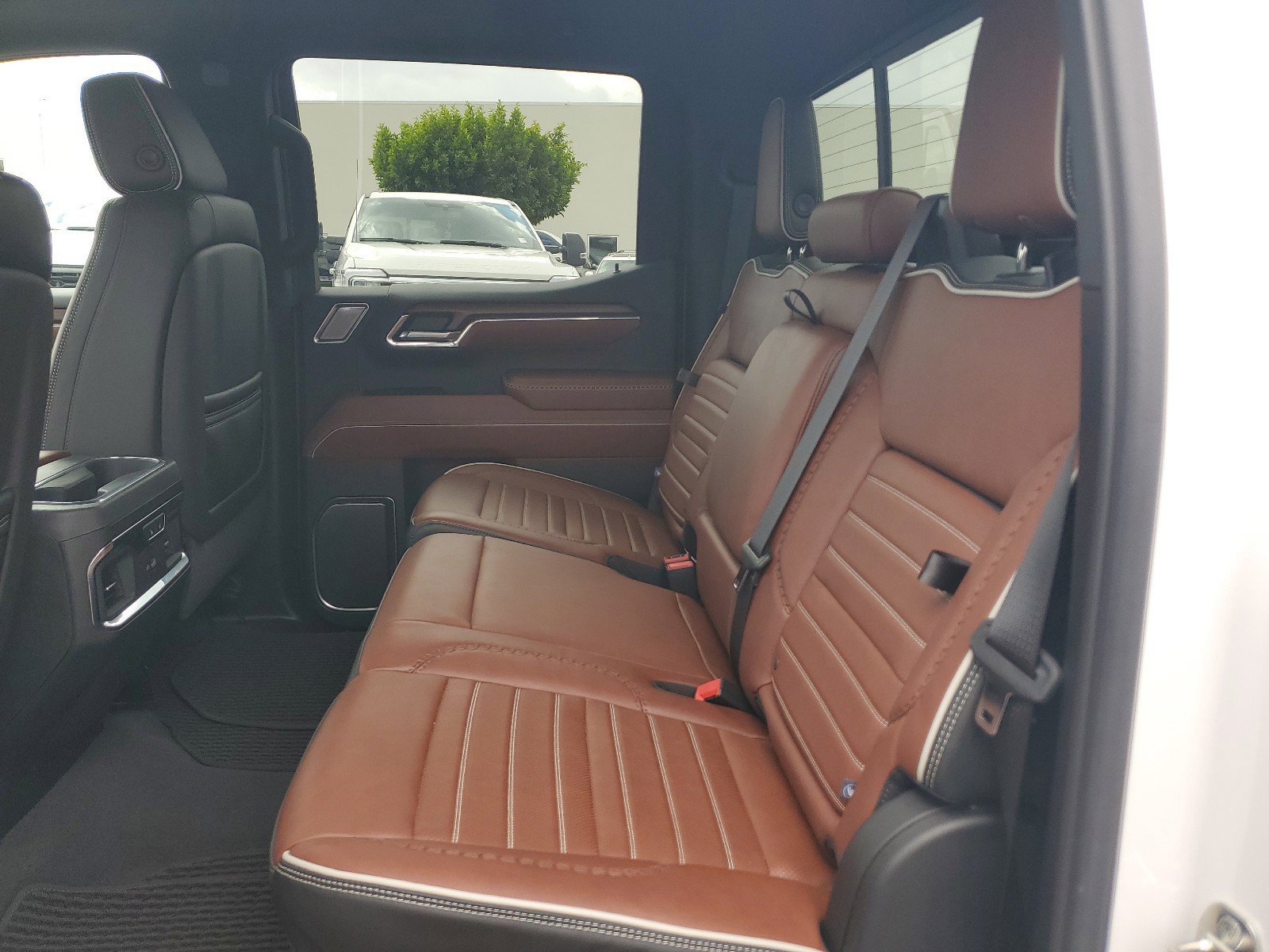 Used 2024 GMC Sierra 1500 Denali Ultimate image 15