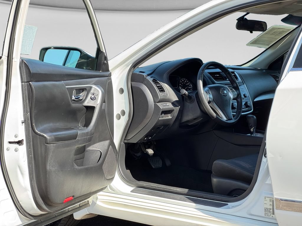 Used 2016 Nissan Altima 2.5 SV FWD image 8