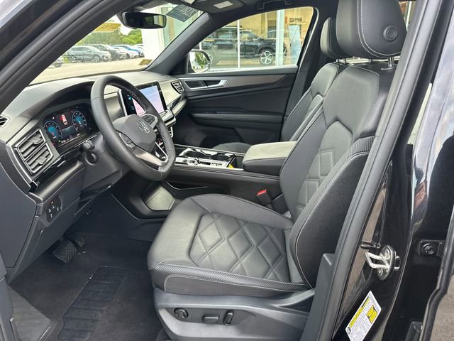 Used 2024 Volkswagen Atlas Cross Sport SE w/ Panoramic Sunroof Package AWD/4WD image 14