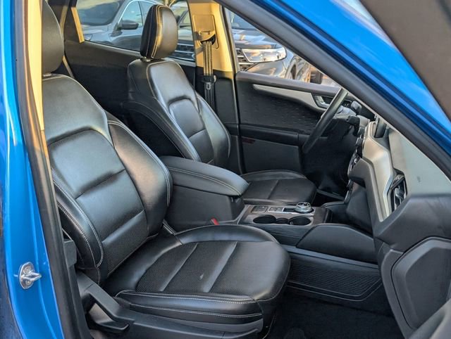 Used 2020 Ford Escape SE Sport image 16
