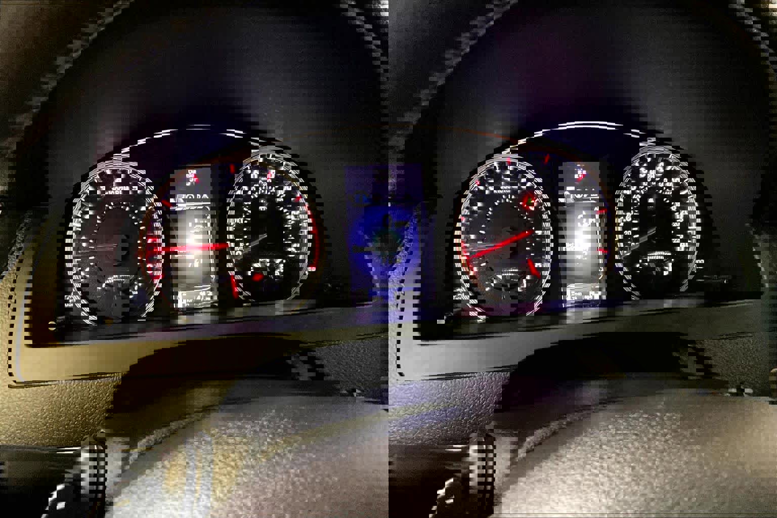 Used 2015 Toyota Camry XSE image 24