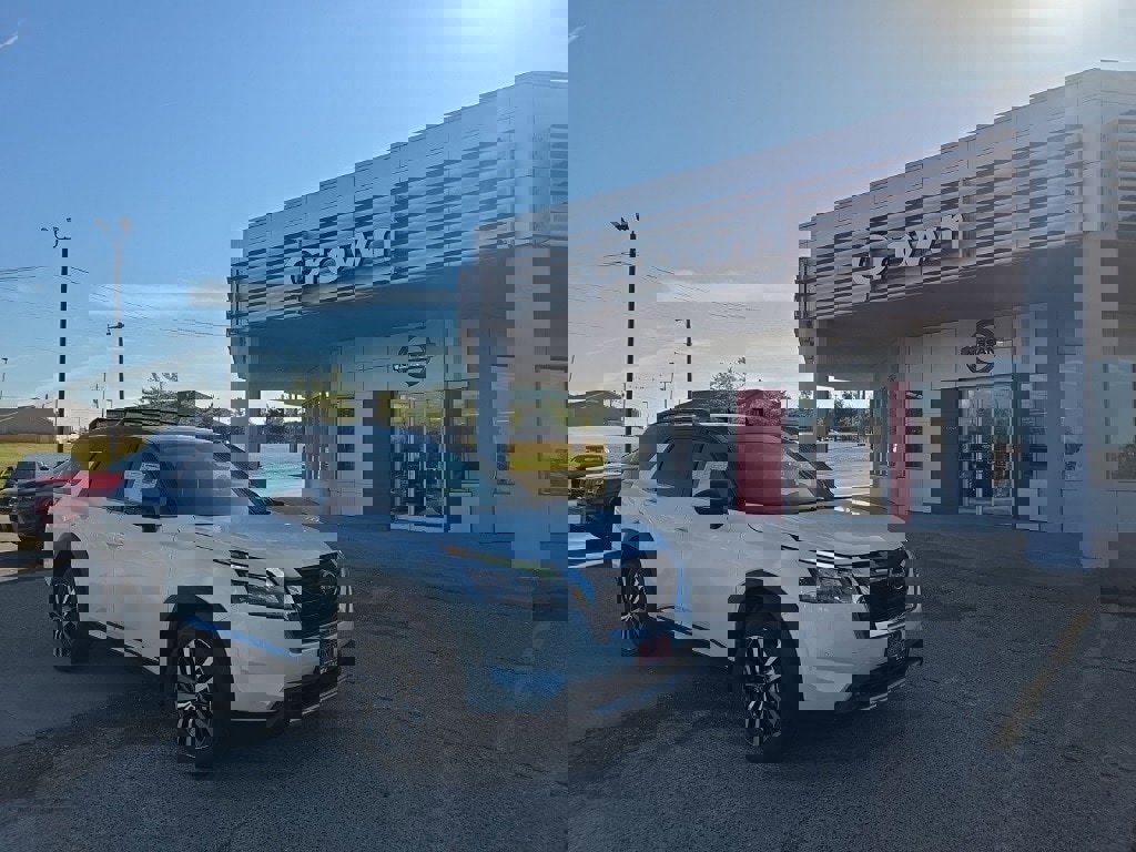 New 2025 Nissan Pathfinder Platinum