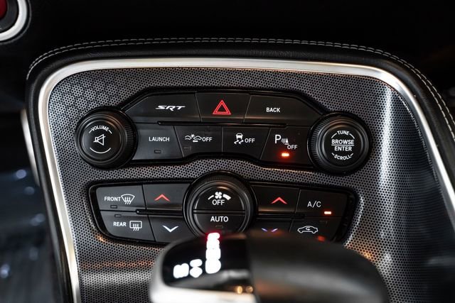Used 2016 Dodge Challenger SRT w/ Technology Group image 30