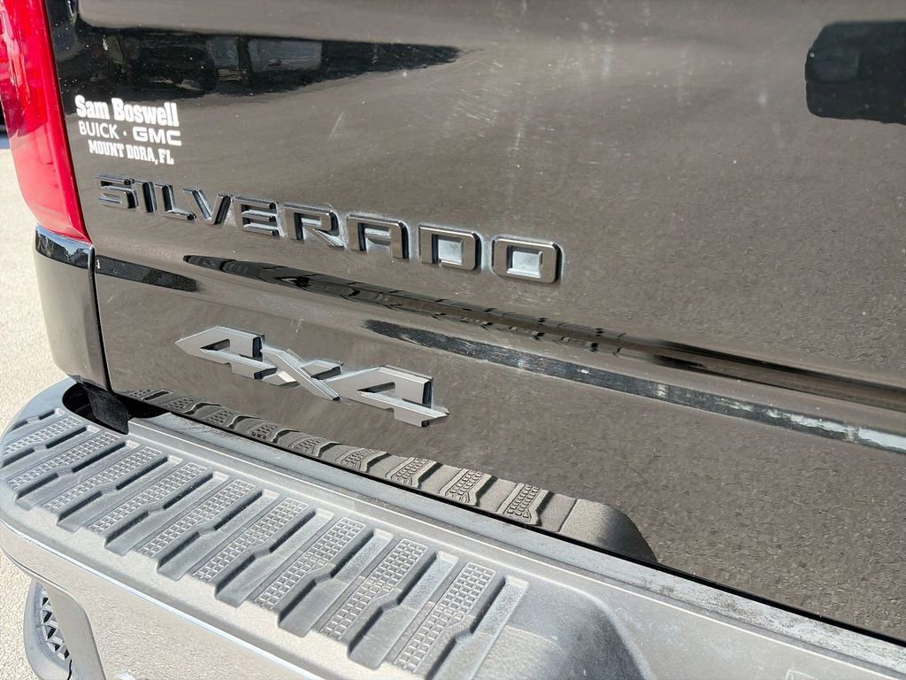 Used 2020 Chevrolet Silverado 1500 LTZ w/ LTZ Plus Package AWD/4WD image 40