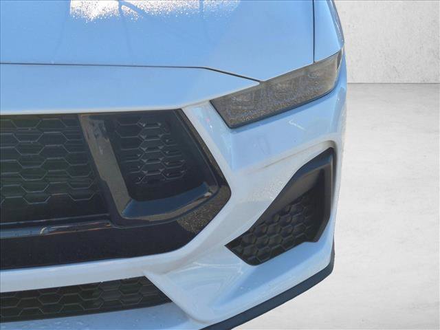Used 2025 Ford Mustang GT RWD image 9