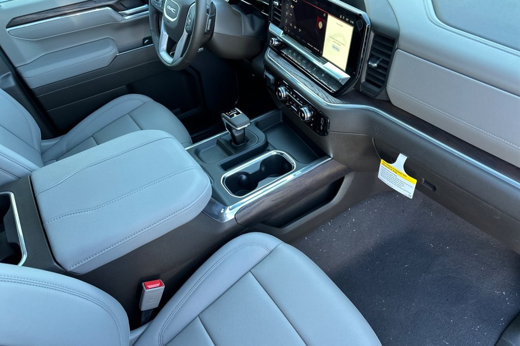 New 2026 GMC Sierra 1500 SLT w/ SLT Premium Package AWD/4WD image 16