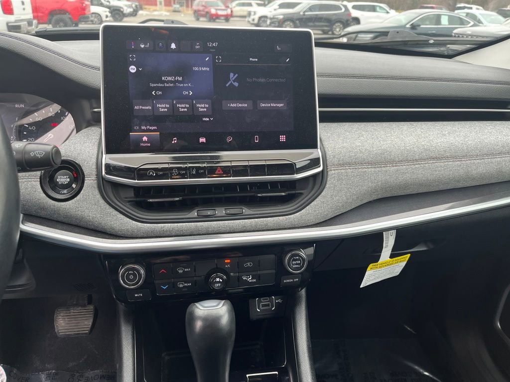 Used 2022 Jeep Compass Latitude image 19