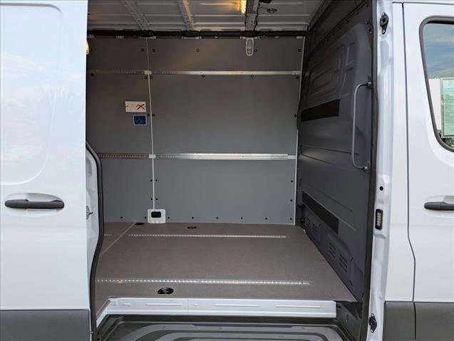 New 2025 Mercedes-Benz Sprinter 4500 image 15