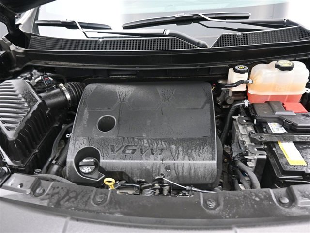Used 2023 Chevrolet Traverse LT w/ LPO, Floor Liner Package image 31