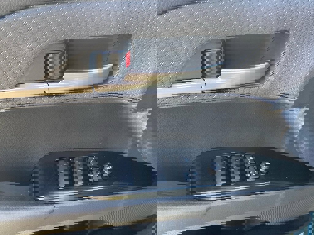 New 2026 Toyota Camry SE image 19