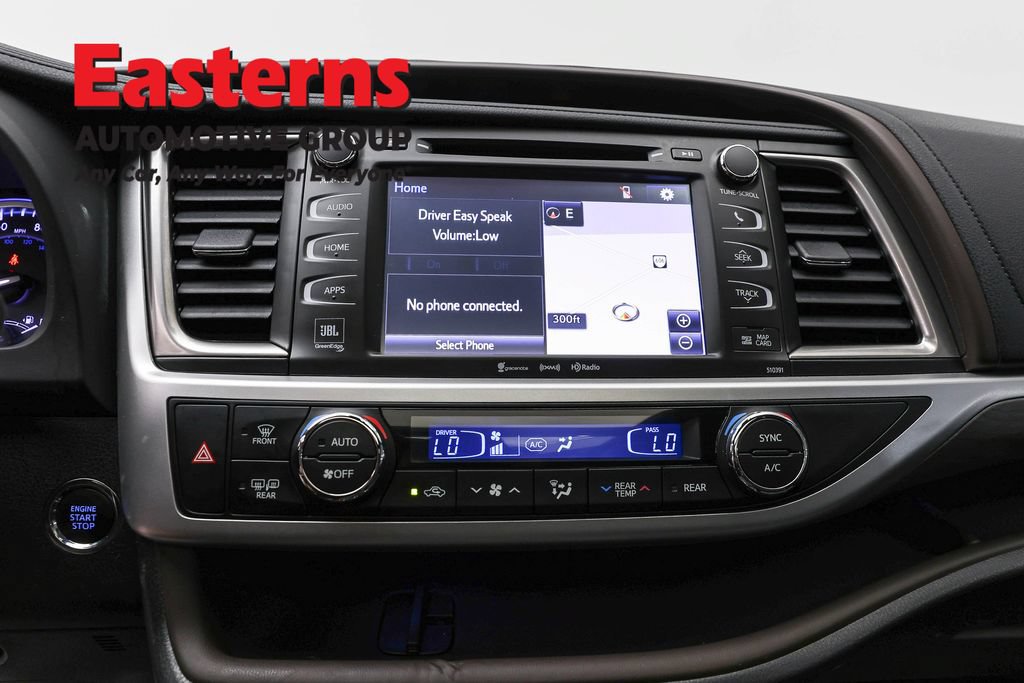 Used 2019 Toyota Highlander Limited Platinum AWD/4WD image 12