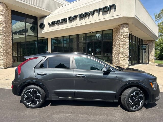 Used 2023 Kia Niro Wave FWD image 8