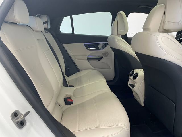 Used 2024 Mercedes-Benz GLC 300 4MATIC image 19