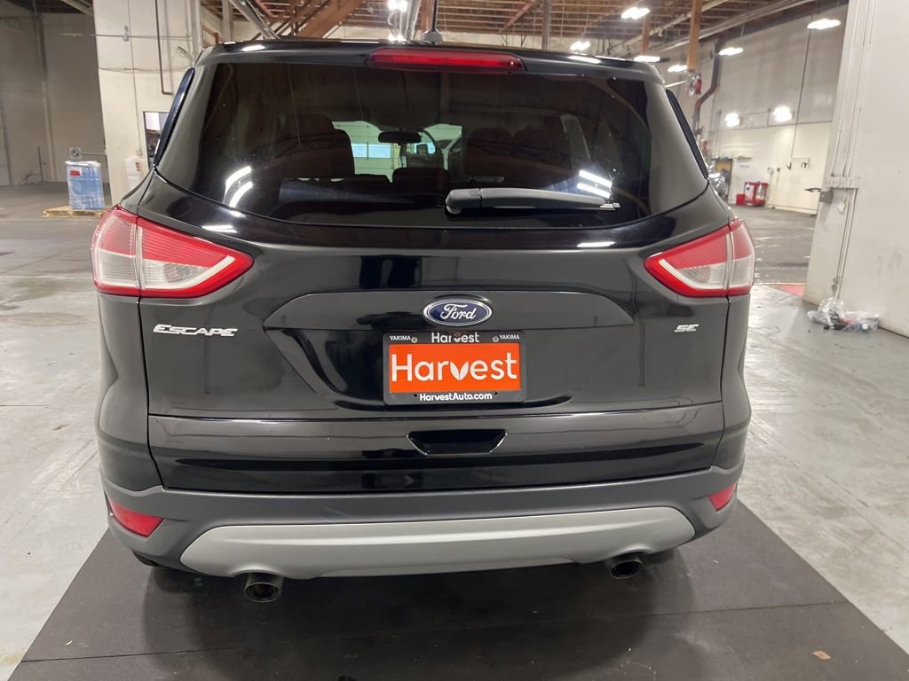 Used 2016 Ford Escape SE image 6