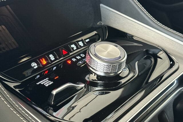 New 2026 Jeep Grand Wagoneer Limited AWD/4WD image 21