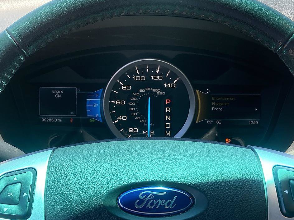 Used 2015 Ford Explorer XLT w/ Equipment Group 202B FWD image 14