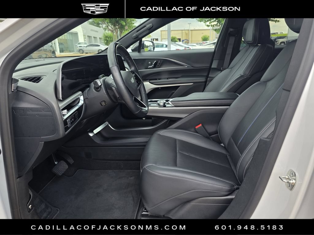 Certified 2024 Cadillac Lyriq Luxury RWD image 17