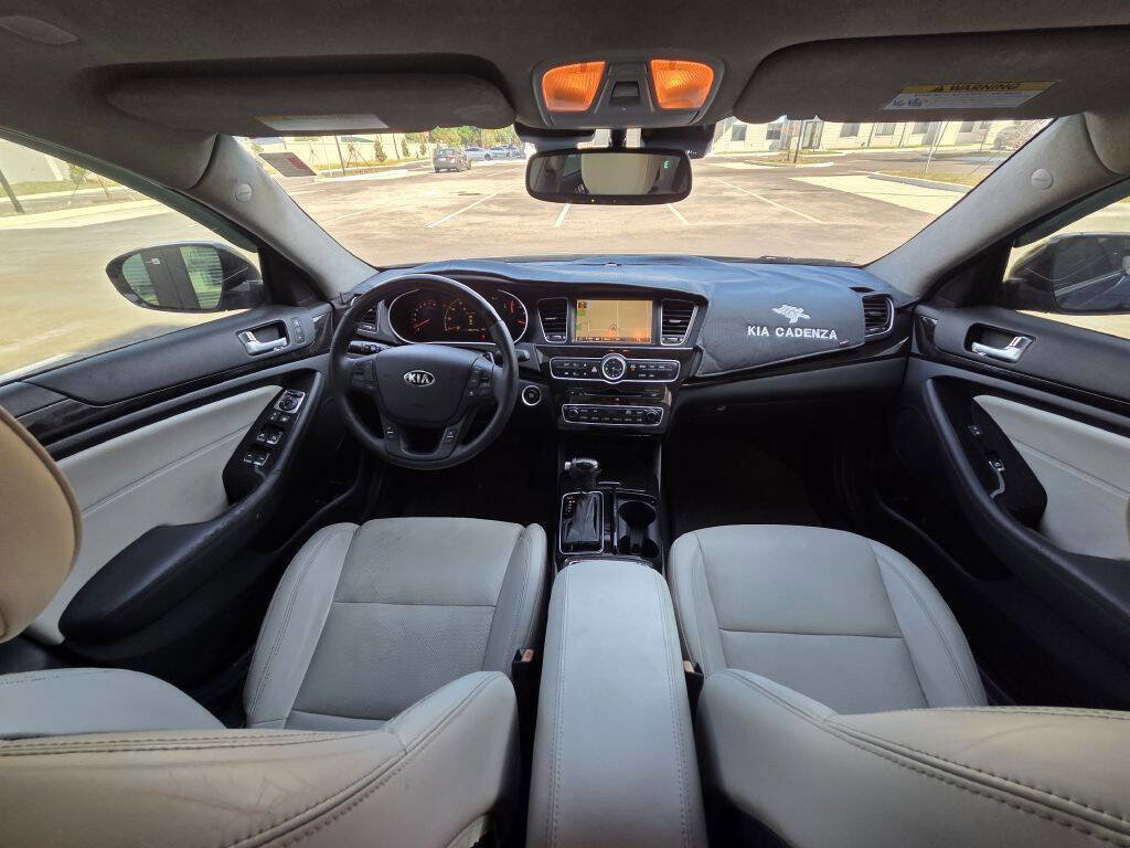 Used 2014 Kia Cadenza Premium w/ Technology Package image 20