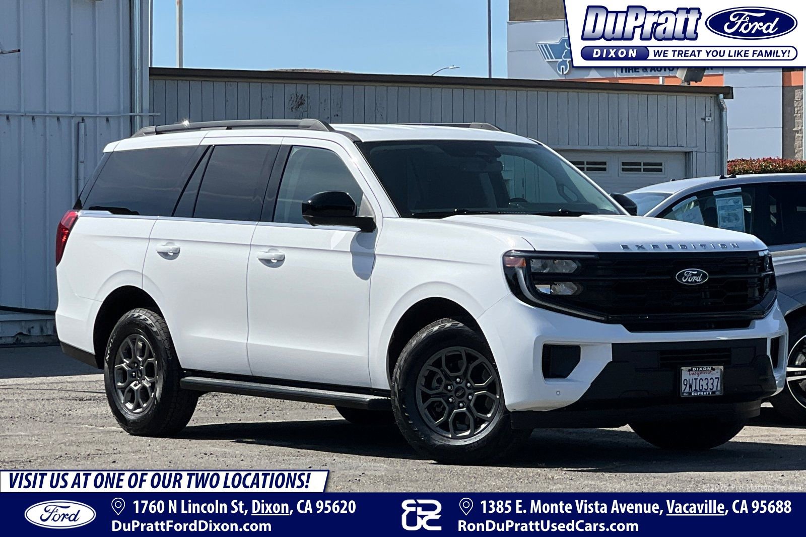 Used 2025 Ford Expedition Active AWD/4WD image 1