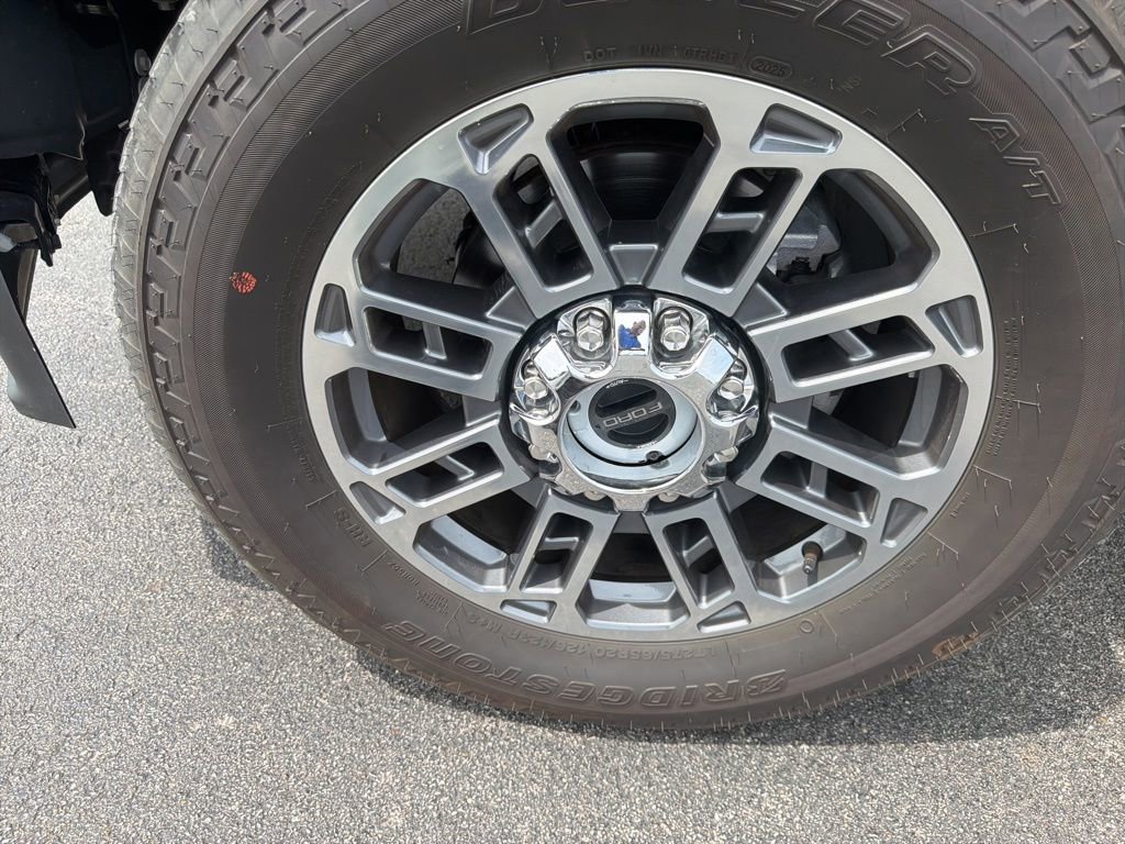Used 2025 Ford F250 Platinum w/ Platinum Plus Package AWD/4WD image 8