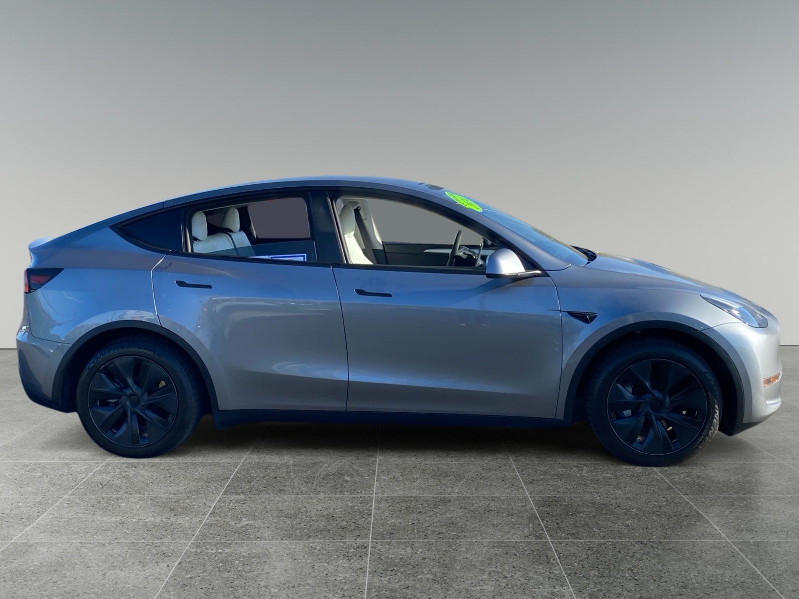 Used 2024 Tesla Model Y Long Range AWD/4WD image 6