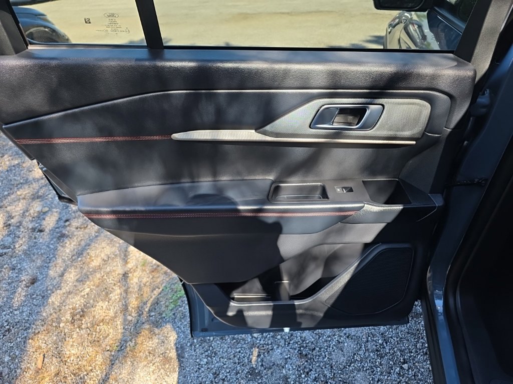 New 2027 Ford Explorer ST-Line w/ ST-Line Street Pack AWD/4WD image 24