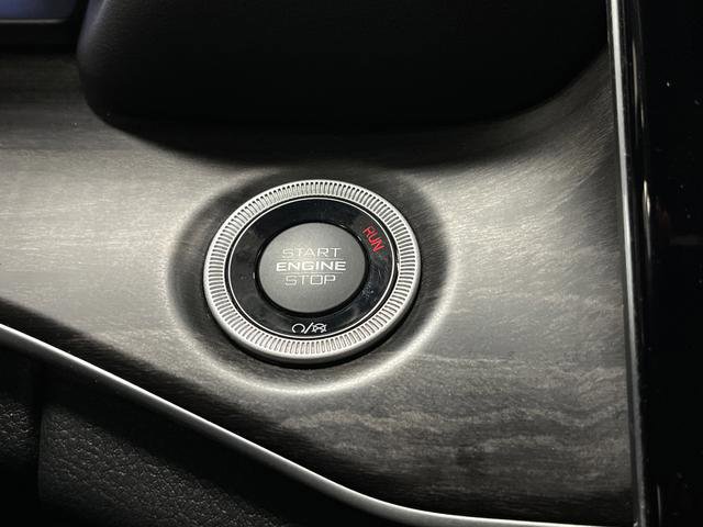 Used 2023 Jeep Grand Cherokee Limited w/ Luxury Tech Group II image 22