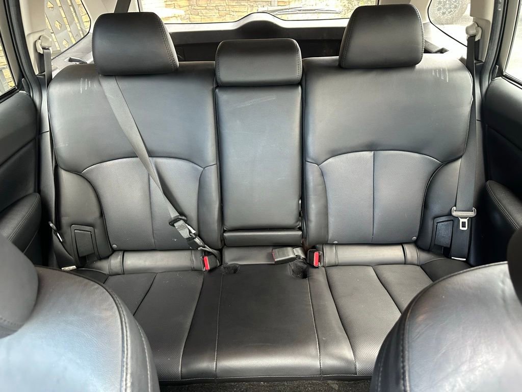 Used 2012 Subaru Outback 2.5i Limited AWD/4WD image 36