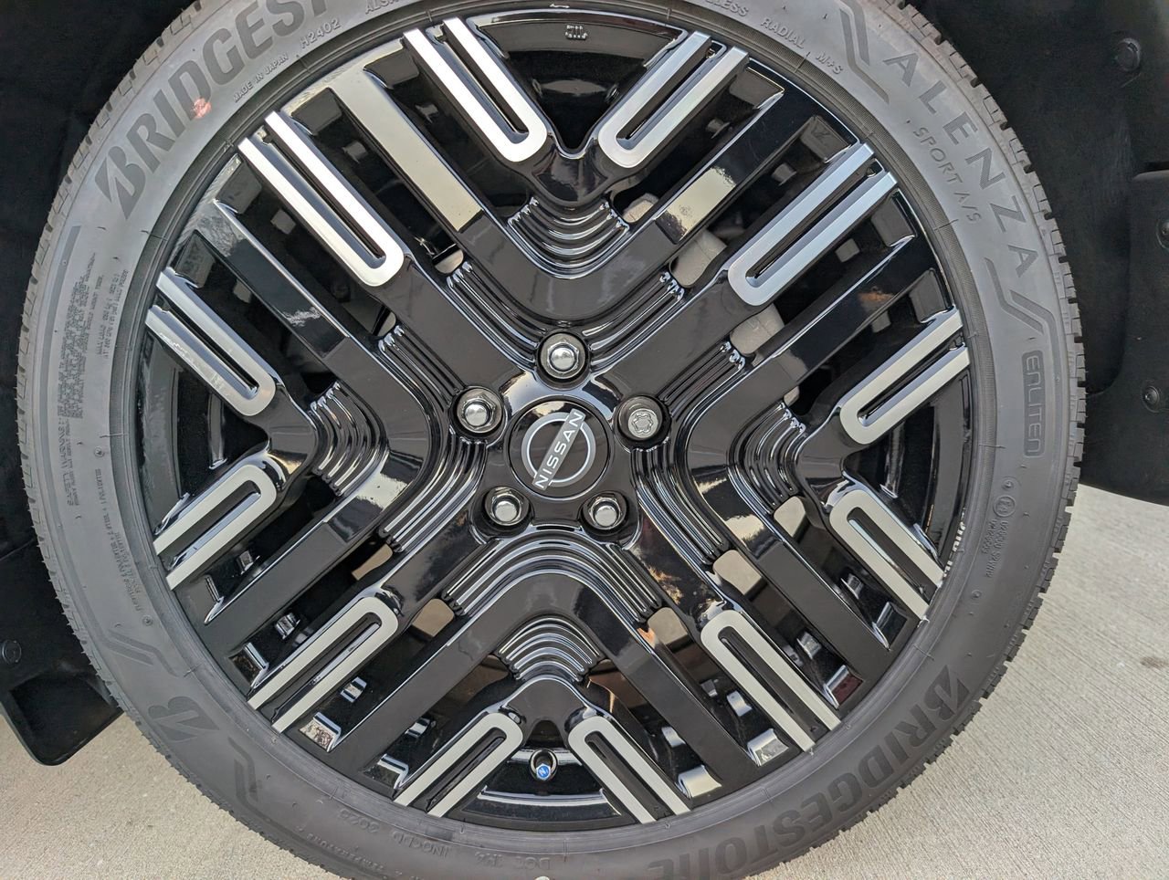 New 2026 Nissan Leaf Platinum+ w/ Cargo Package (Platinum+) image 7