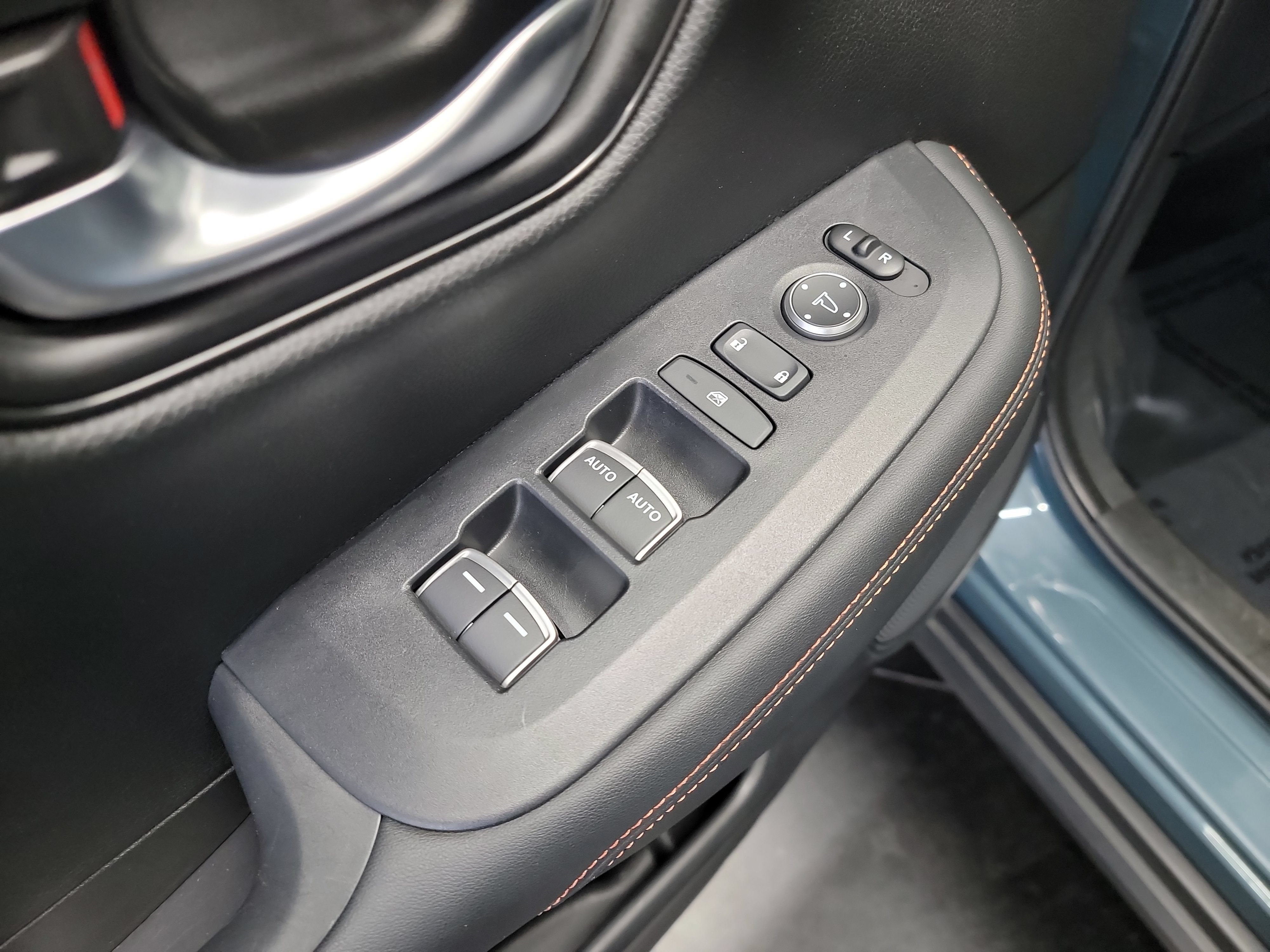 Used 2024 Honda HR-V Sport image 14