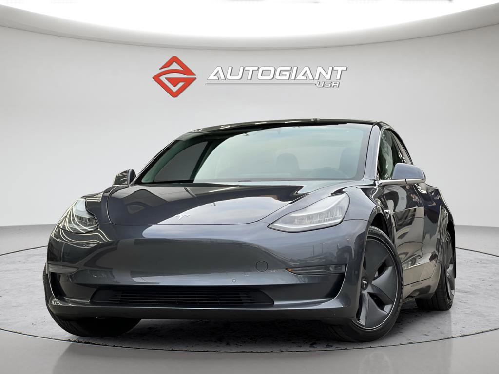 Used 2020 Tesla Model 3 Standard Range RWD image 1