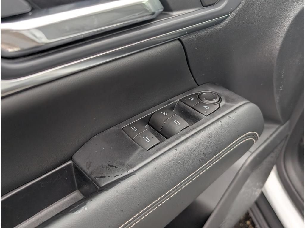New 2026 GMC Terrain Elevation FWD image 16