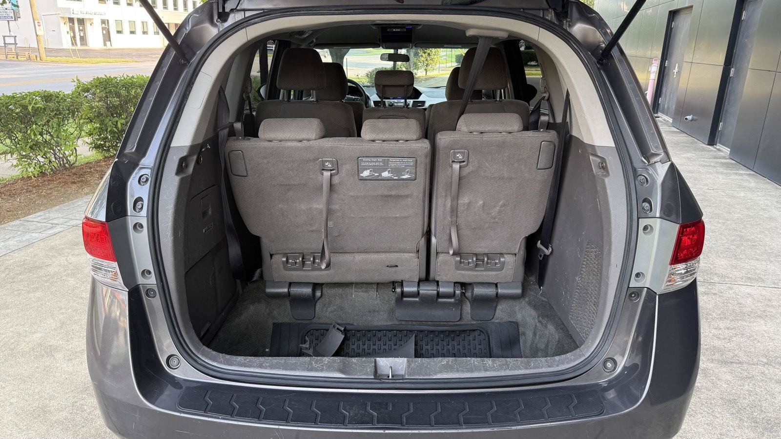 Used 2016 Honda Odyssey SE image 16