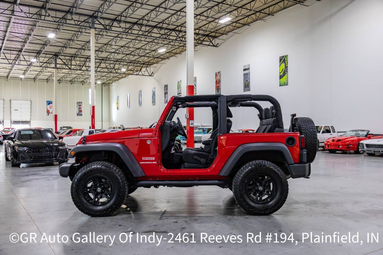 Used 2011 Jeep Wrangler Sport AWD/4WD image 4
