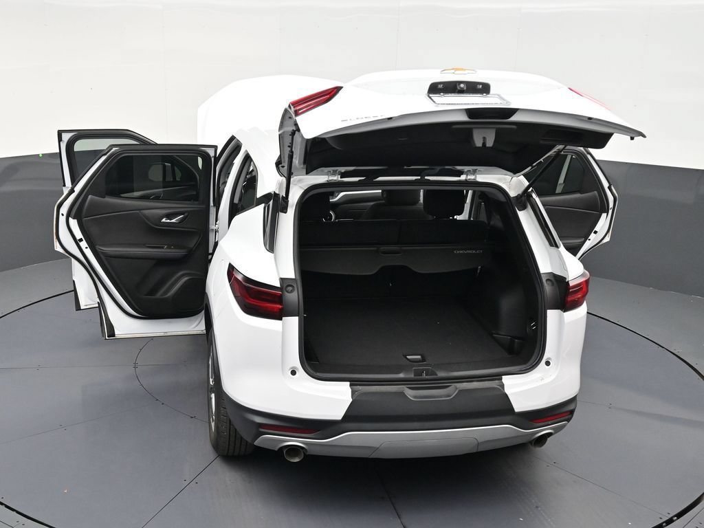 Used 2023 Chevrolet Blazer LT FWD image 32