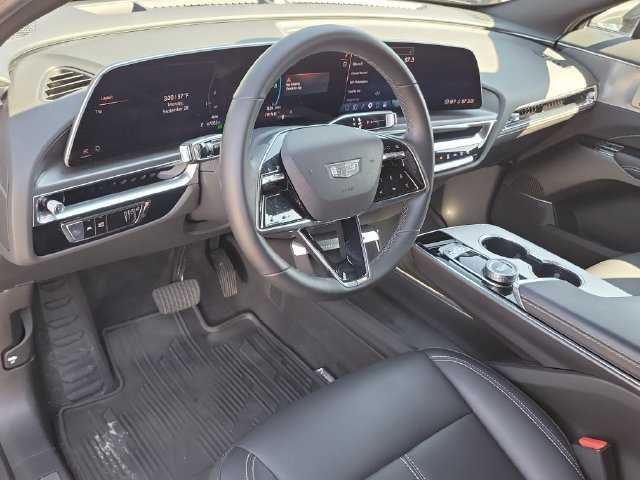 Certified 2024 Cadillac Lyriq Tech AWD/4WD image 22