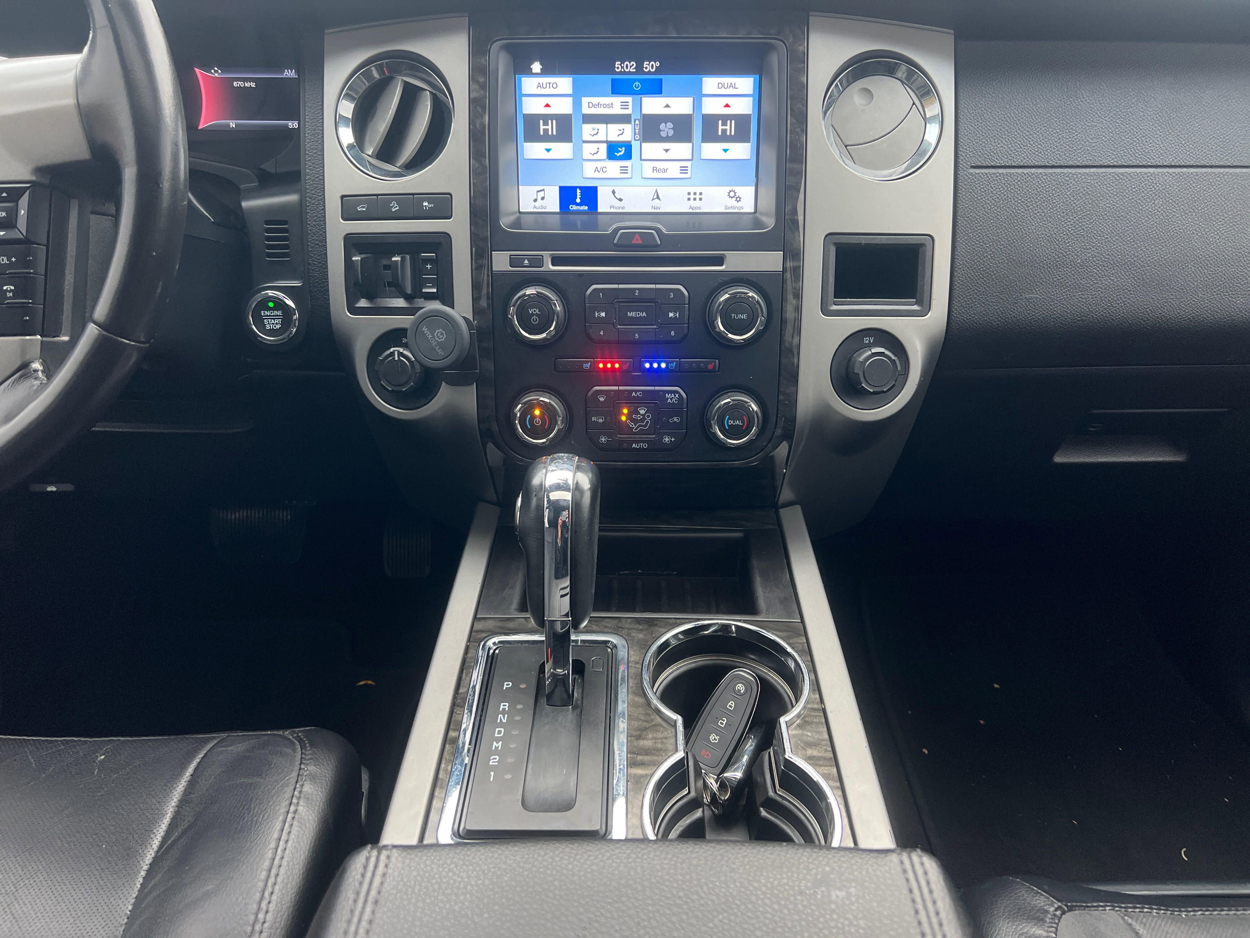 Used 2016 Ford Expedition EL Limited image 17