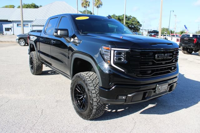 Used 2024 GMC Sierra 1500 SLT w/ SLT Premium Plus Package AWD/4WD image 16