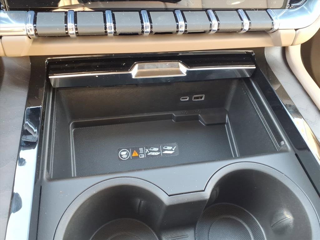 New 2026 GMC Yukon XL Denali w/ Sun & Power Step Package image 12