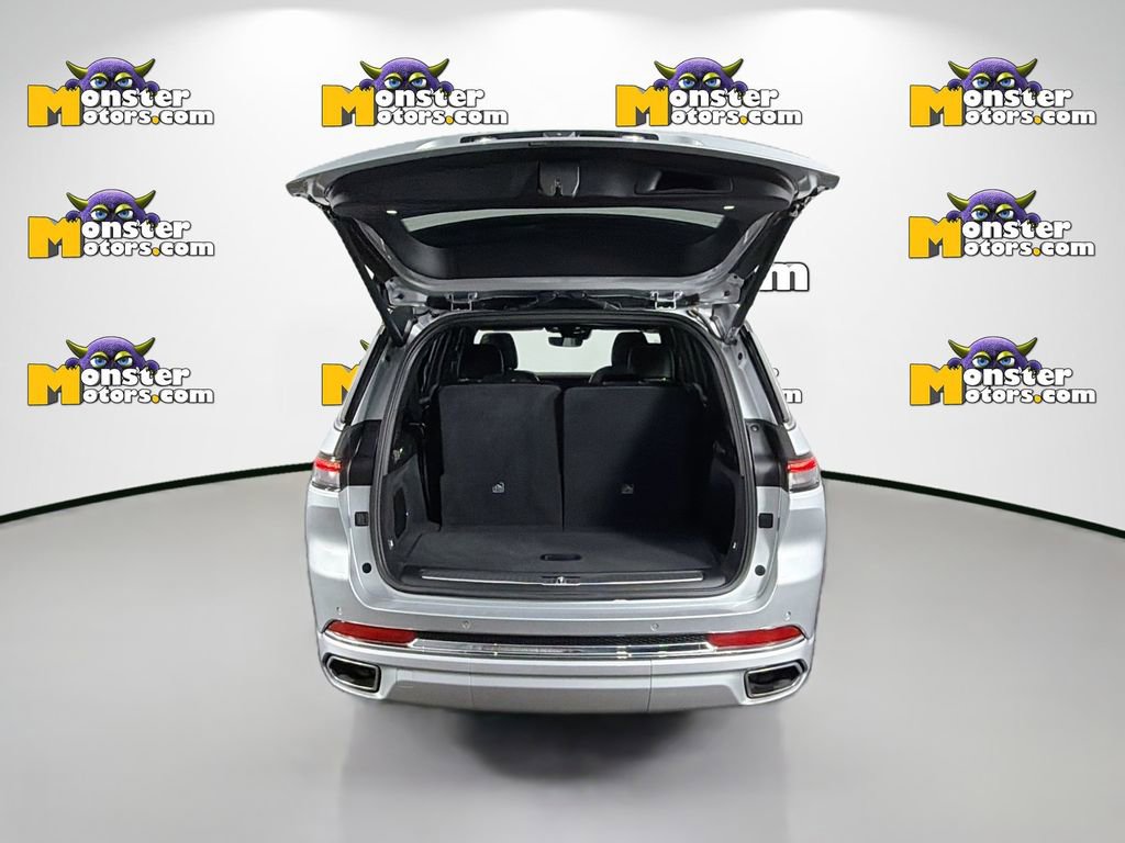 Used 2024 Jeep Grand Cherokee L Overland w/ Trailer Tow Package image 27