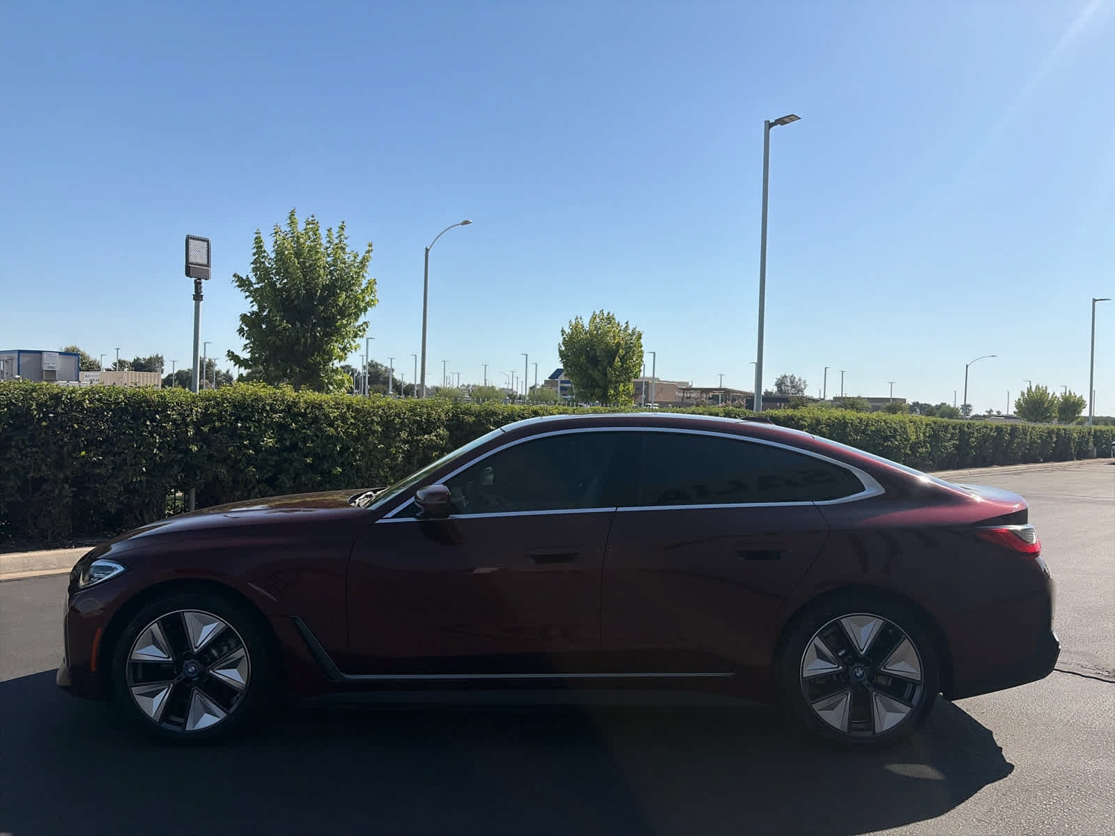 Used 2023 BMW i4 eDrive35 RWD image 9