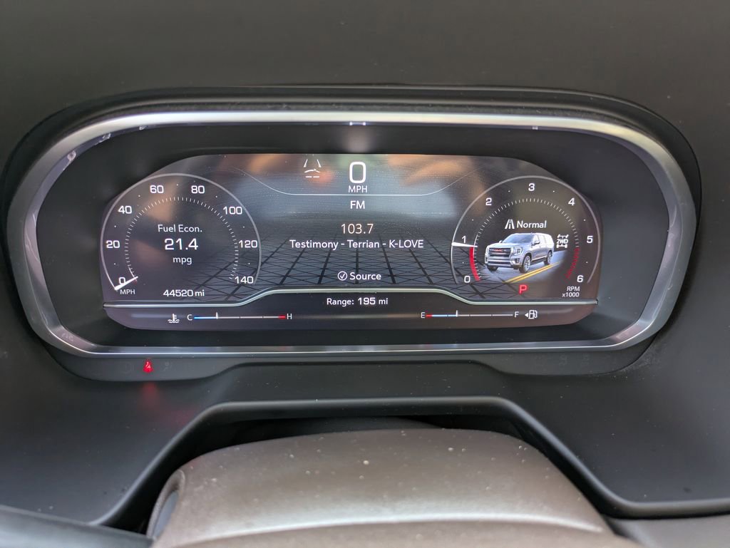 Used 2023 GMC Yukon XL SLT w/ SLT Premium Package image 19